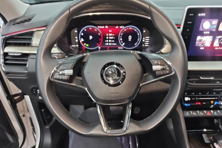 Used Skoda Kodiaq 2022 TSI330 5-Seater Two-Wheel-Drive Luxury Edition
