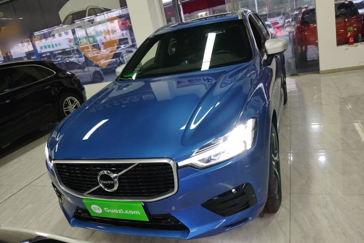 Used Volvo XC60 2019 T5 4x4 Smart & Dynamic Sport Edition China VI Standard
