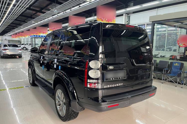 Used Land Rover Discovery 2016 3.0 SC Obsidian Black Heritage Edition SE
