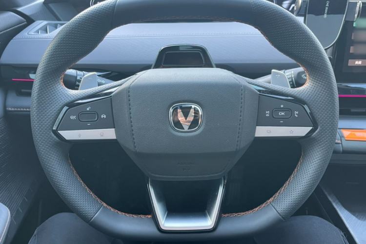 Used Changan UNI-V 2022 1.5T Prestige Version
