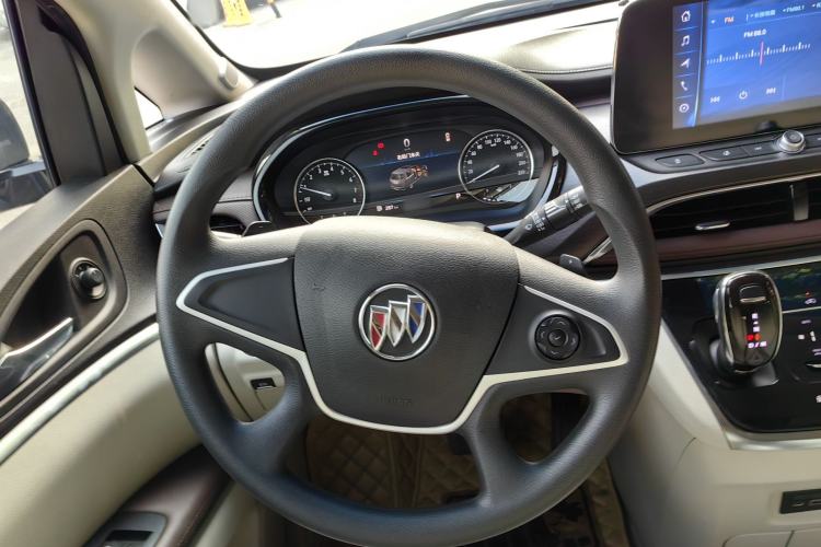 Used Buick GL8 2022 Land Cruiser Executive Class 652T Comfort Model
