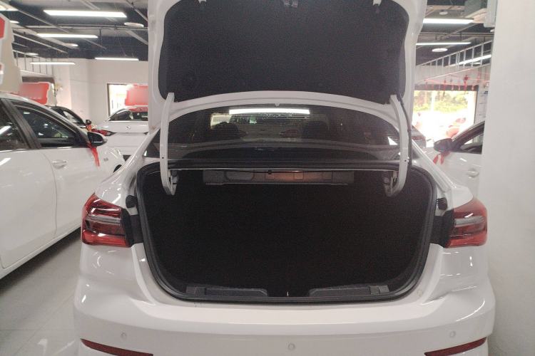 Used Ford Escort 2021 1.5L Automatic Platinum Edition
