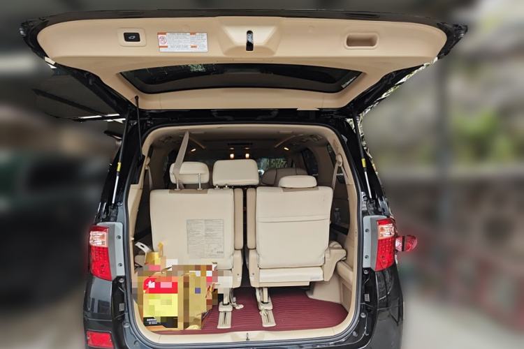 Used Toyota Alphard 2012 3.5L Luxury Edition
