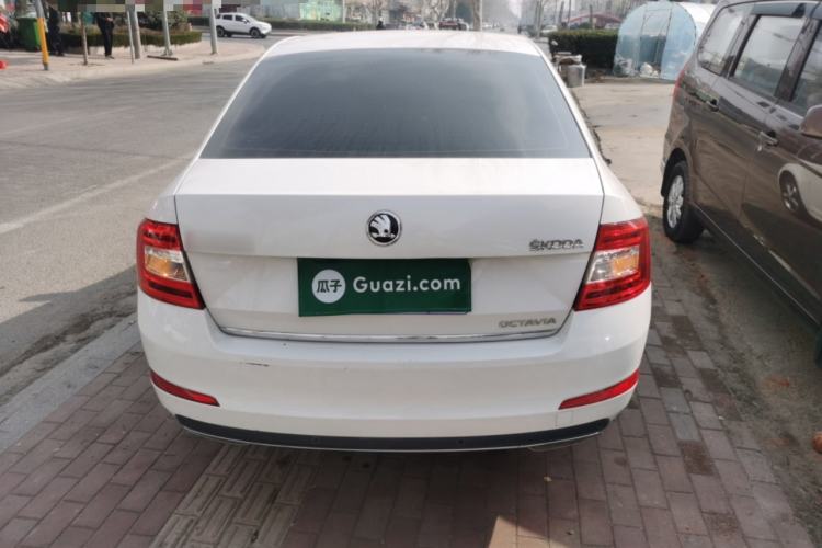 Used Skoda Octavia 2016 1.6L Automatic Smart Drive Edition