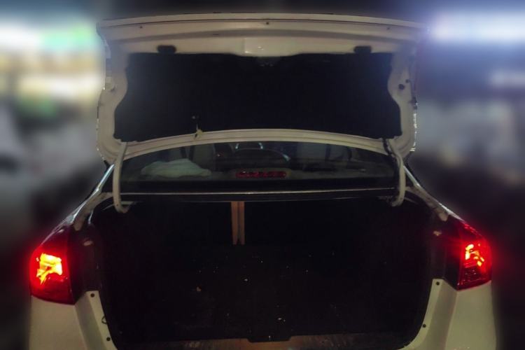 Used Buick Excelle 2013 1.5L Automatic Classic Model
