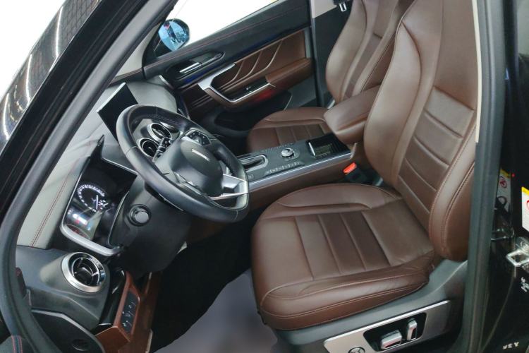 Used Wey VV5 2017 2.0T Ultra-Luxury Version
