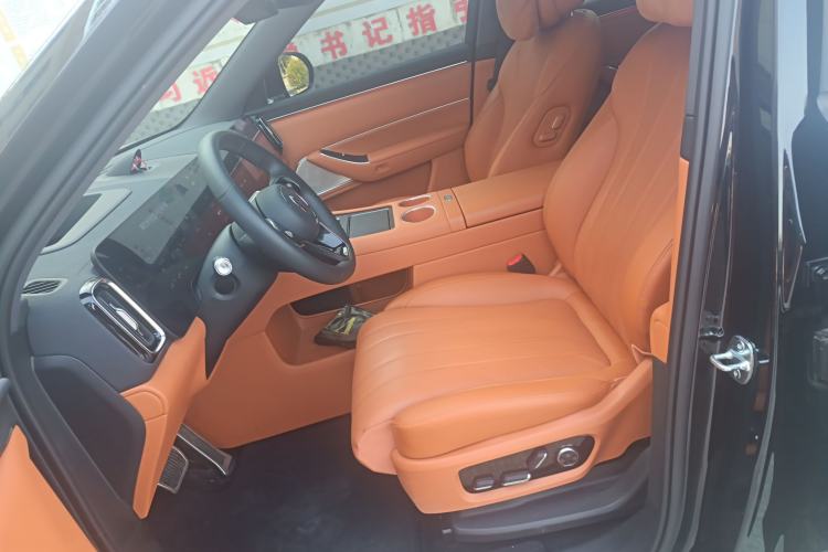 Used Hima AITO M8 2025 Extended-Range Max+ Version 53.4 kWh 6-Seater Edition
