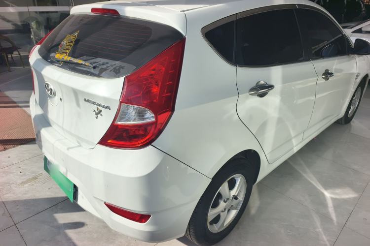 Used Hyundai Verna Ray 2014 1.4L Automatic GLX
