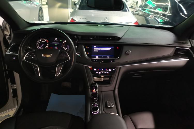 Used Cadillac XT5 2021 28T Luxury Version