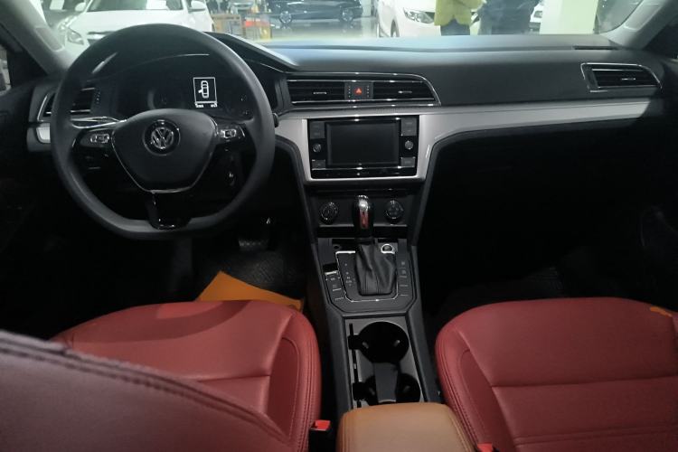 Used Volkswagen Lamando 2019 230TSI DSG Fashion Edition China VI
