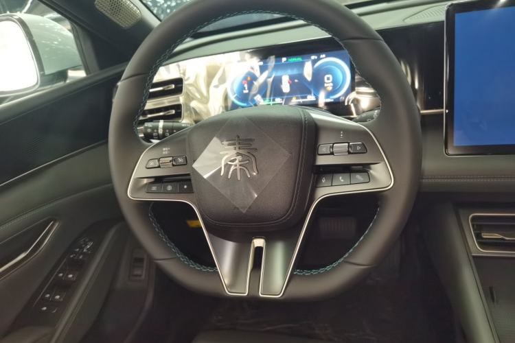 Used BYD Qin L 2024 DM-i 120KM Leading Model
