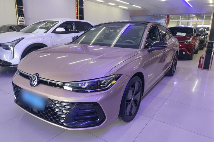 Used Volkswagen Passat 2025 Pro 380TSI Starry Dragon Luxury Edition
