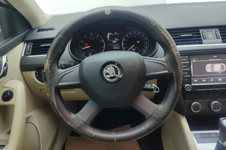 Used Skoda Octavia 2015 1.6L Automatic Yijie Edition
