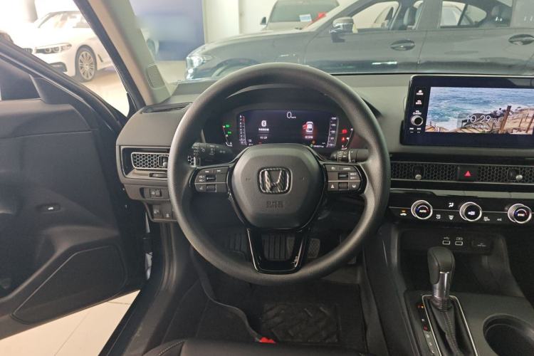 Used Honda Civic 2022 240TURBO CVT Dynamic Edition
