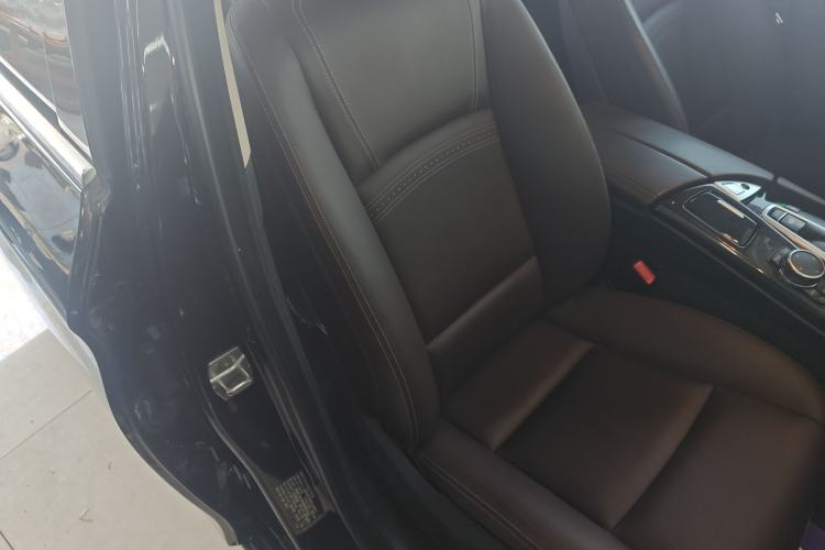 Used BMW 5 Series 2014 525Li Luxury Design Package