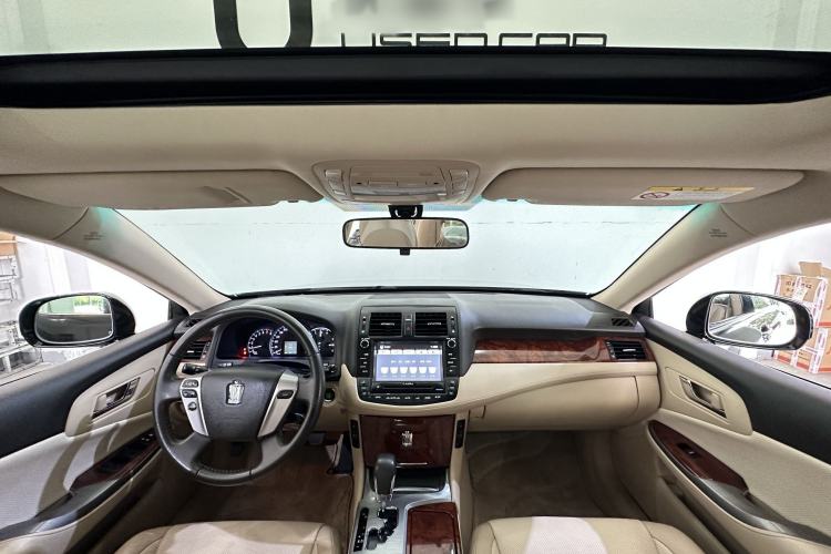 Used Toyota Crown 2012 2.5L Royal Leather Edition
