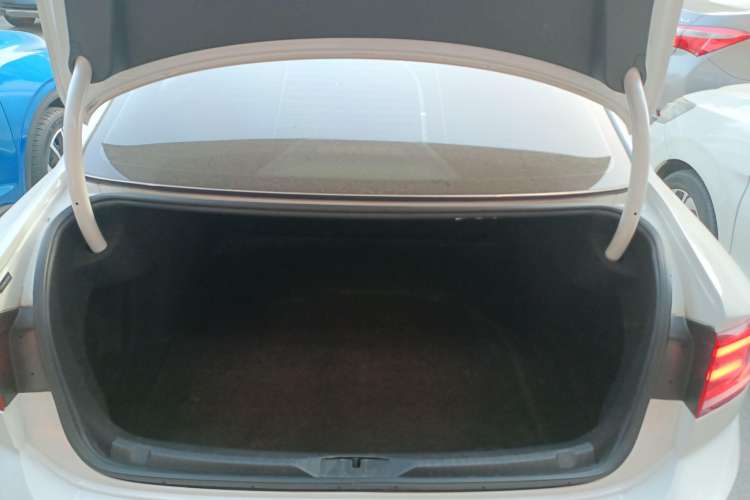 Used Volkswagen Lamando 2017 280TSI DSG Comfort Edition
