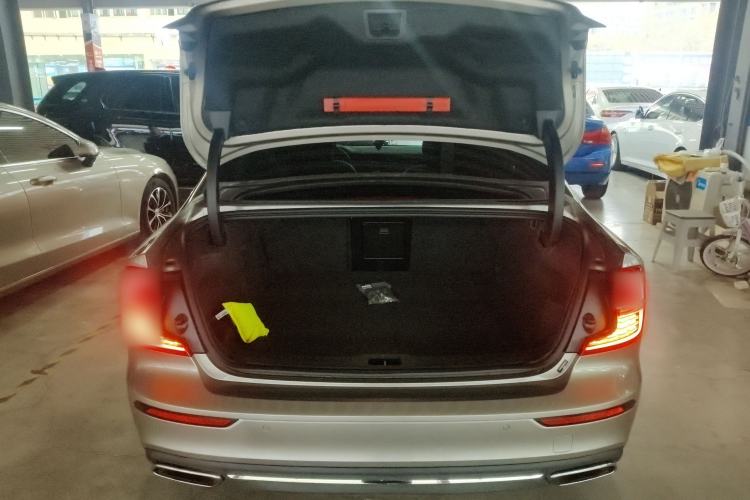 Used Volvo S60 2021 T4 Zhiyuan Luxury Edition