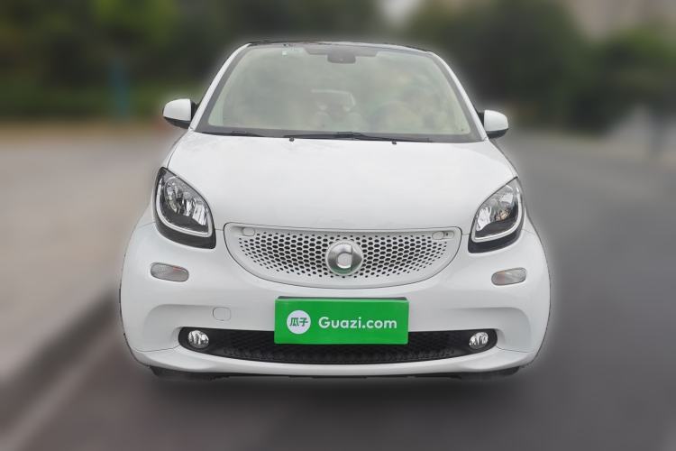 Used  fortwo 2017 1.0L 52kW New Sound Special Edition China V Emission Standard
