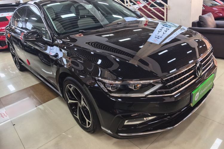 Used Volkswagen Magotan 2023 2 Million Units Commemorative Edition 330TSI DSG Luxury Version