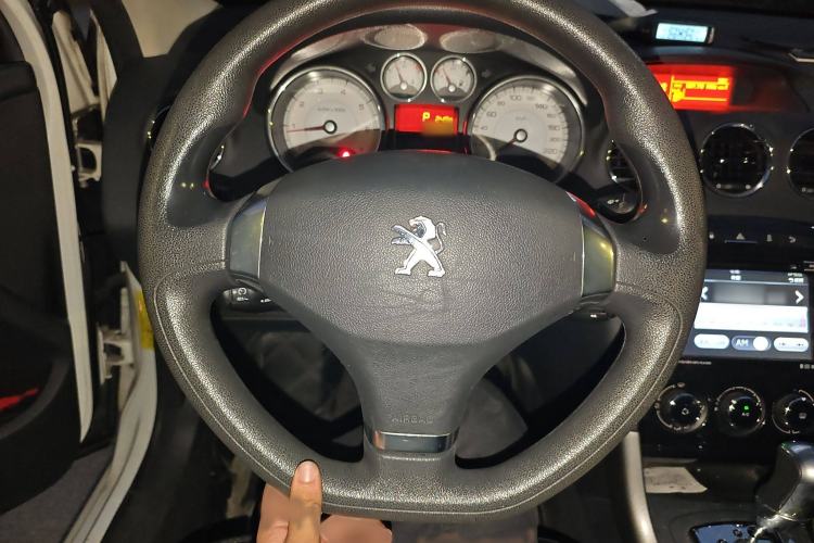 Used Peugeot 408 2013 2.0L Automatic Comfort Edition
