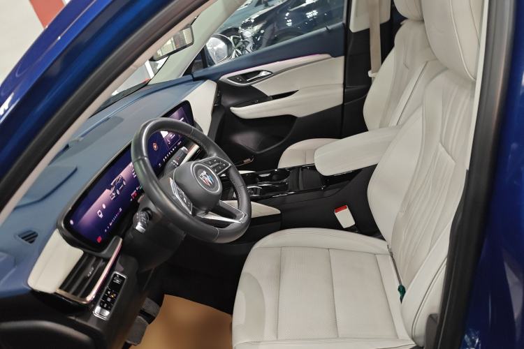 Used Buick Envision 2024 Encore Plus AWD Avenir
