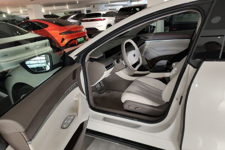 Used  L7 2022 Pro Model