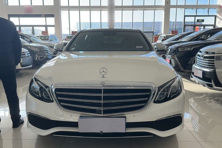 Used Mercedes-Benz E-Class 2016 E 300 L Stylish Model
