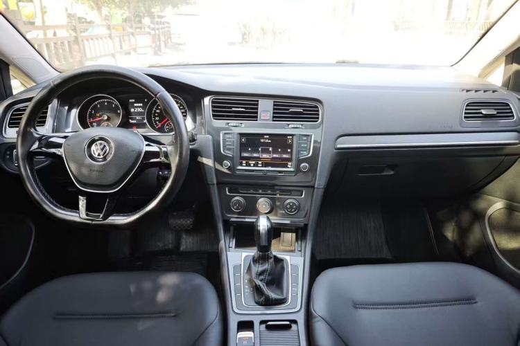 Used Volkswagen Golf 2017 230TSI Automatic Comfort Edition – Celebrating Milestone of One Million Units