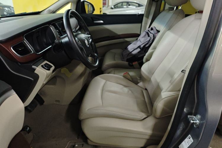 Used Buick GL8 2018 28T Luxury Model China VI Standard