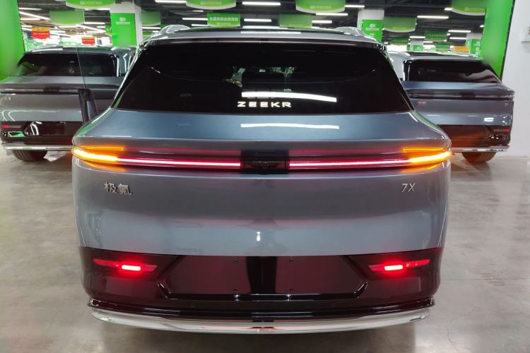 Used Zeekr 7X 2025 75 kWh Rear-Wheel Drive Intelligent Driving Version