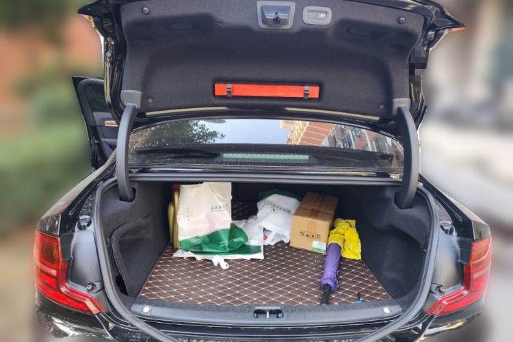 Used Volvo S90 2019 T5 Zhiyi Edition
