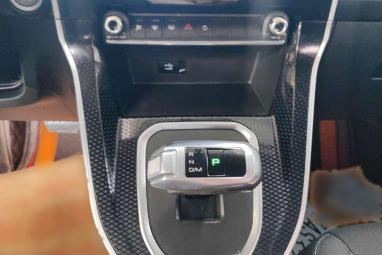 Used Haval M6 2023 PLUS 1.5T DCT Elite Smart Connectivity Model
