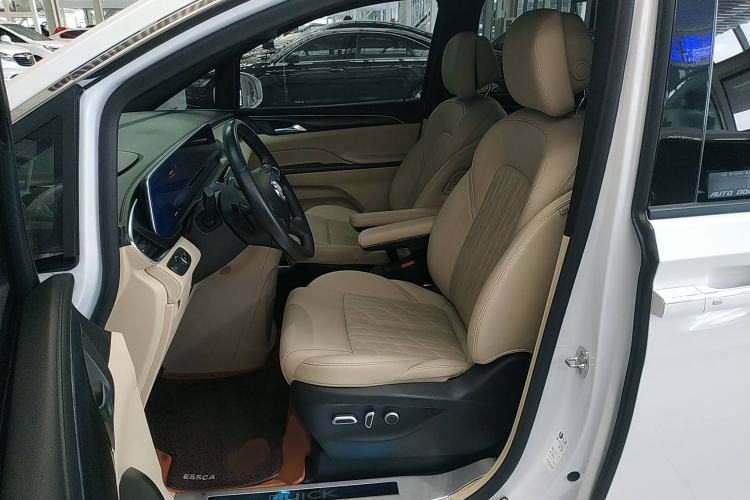 Used Buick GL8 2022 ES Land Cruiser 653T Luxury Model
