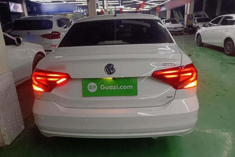 Used Volkswagen Jetta 2017 1.5L Manual Fashion Edition