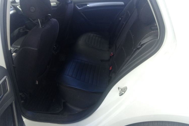 Used Volkswagen Golf 2018 1.6L Automatic Fashion Model