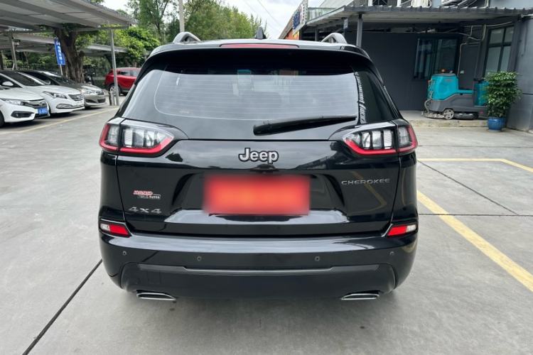 Used  Cherokee 2021 2.0T Four-Wheel Drive 80th Anniversary Edition
