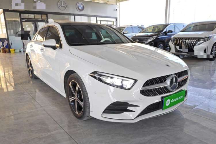 Used Mercedes-Benz A-Class 2022 Second Facelift A 200 L Sport Sedan Fashion Version
