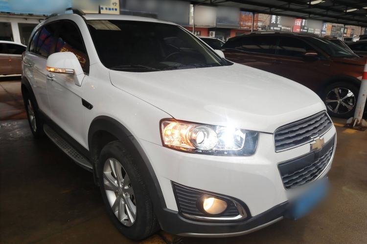 Used Chevrolet Captiva 2017 2.4L 4x4 Flagship Edition 7-Seater