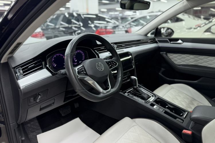 Used Volkswagen Magotan 2023 2 Million Units Commemorative Edition 330TSI DSG Luxury Version