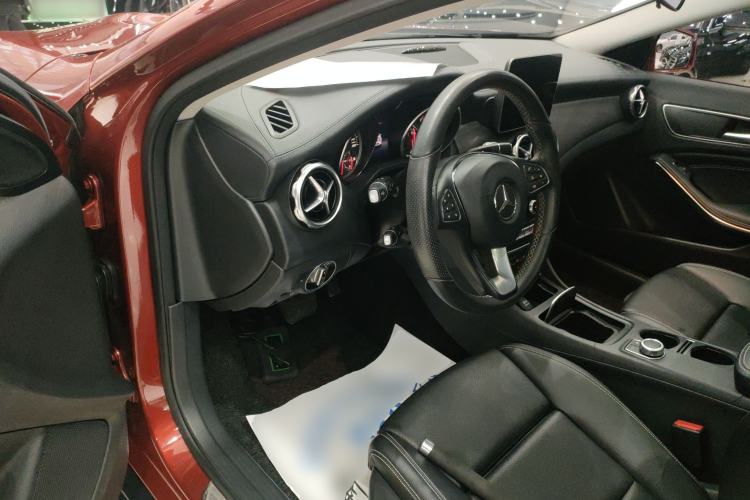 Used Mercedes-Benz GLA 2018 GLA 200 Fashion Model