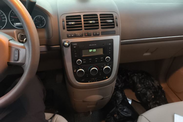 Used Buick GL8 2014 2.4L Classic Edition
