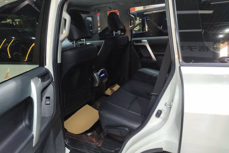 Used Toyota Prado 2018 3.5L Automatic TX-L with Rear-Mounted Spare Tire
