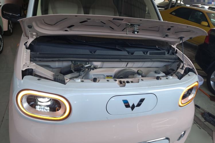 Used Wuling Hongguang MINIEV 2024 3rd Generation 215km Advanced Version
