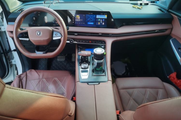 Used Changan CS75 PLUS 2023 3rd Generation 1.5T Automatic Prestige Model
