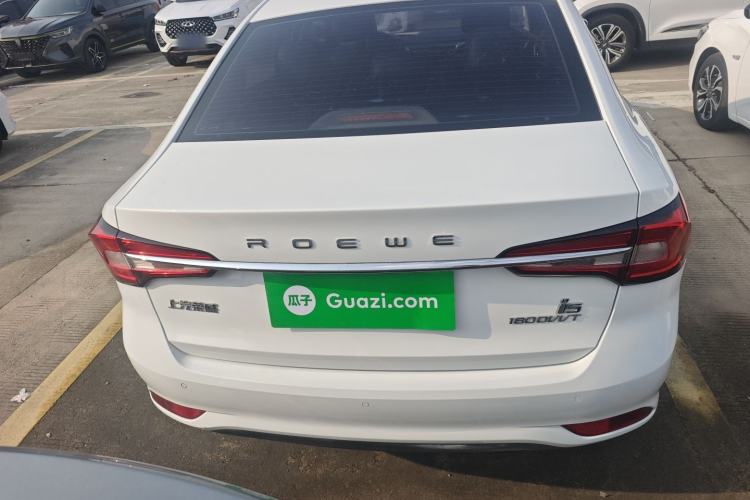 Used Roewe i5 2020 1.5L Automatic 4G Connect Luxury Flagship Edition
