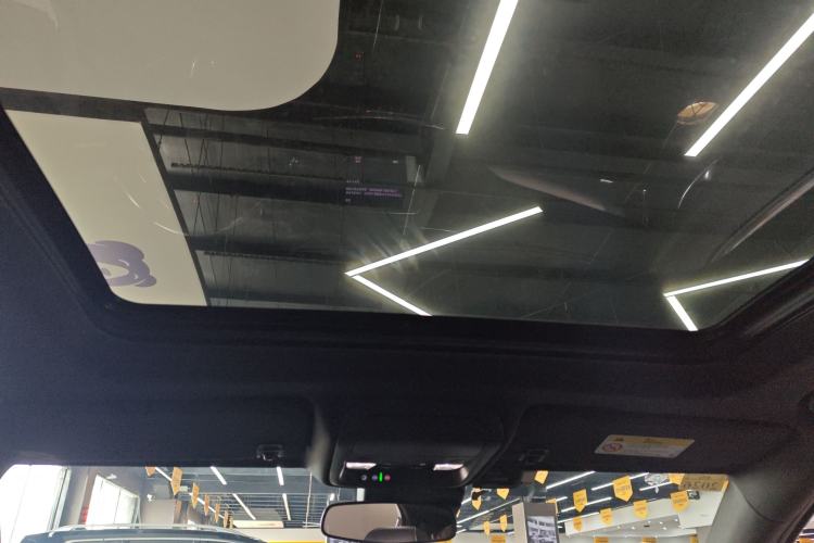 Used Cadillac XT4 2022 28T Two-Wheel-Drive Luxury Version
