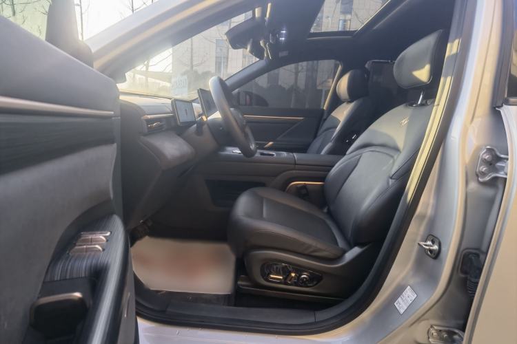 Used  eπ008 2024 210Max Range-Extended Version 6 Seats
