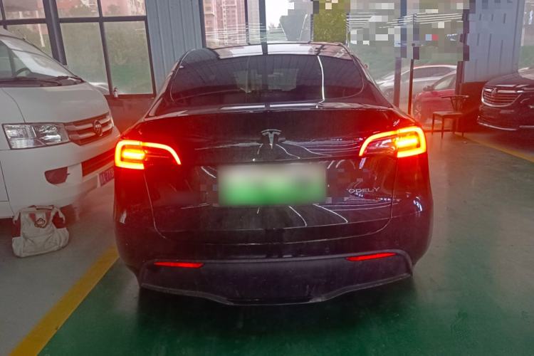 Used Tesla Model Y 2023 Rear-Wheel-Drive Version