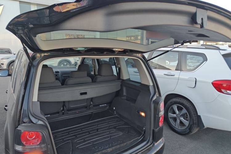 Used Volkswagen Touran 2013 1.4T Manual Fashion Edition 5 Seats
